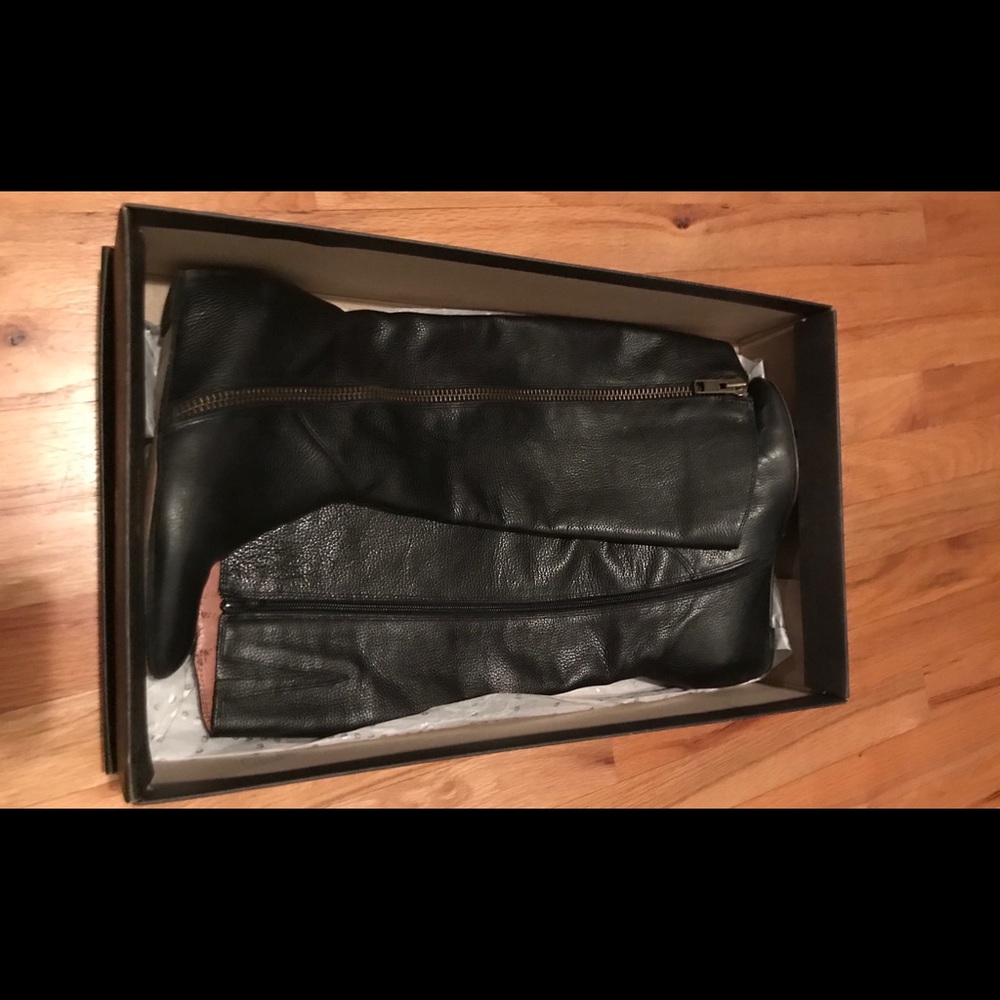 High Boot - Picture 4 of 8